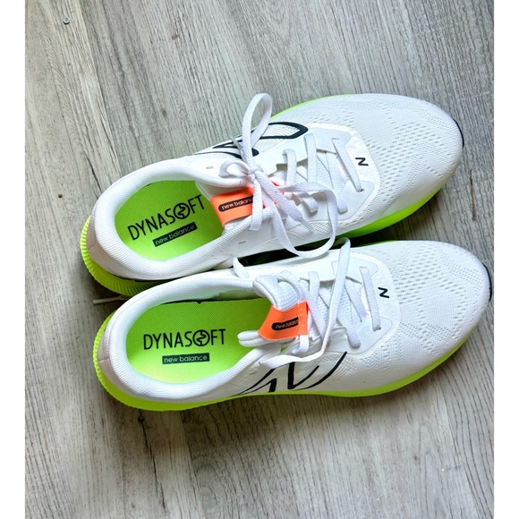New Balance Dynasoft White and Neon Green Running Shoes-Sneakers- Size 9 - Picture 6 of 9